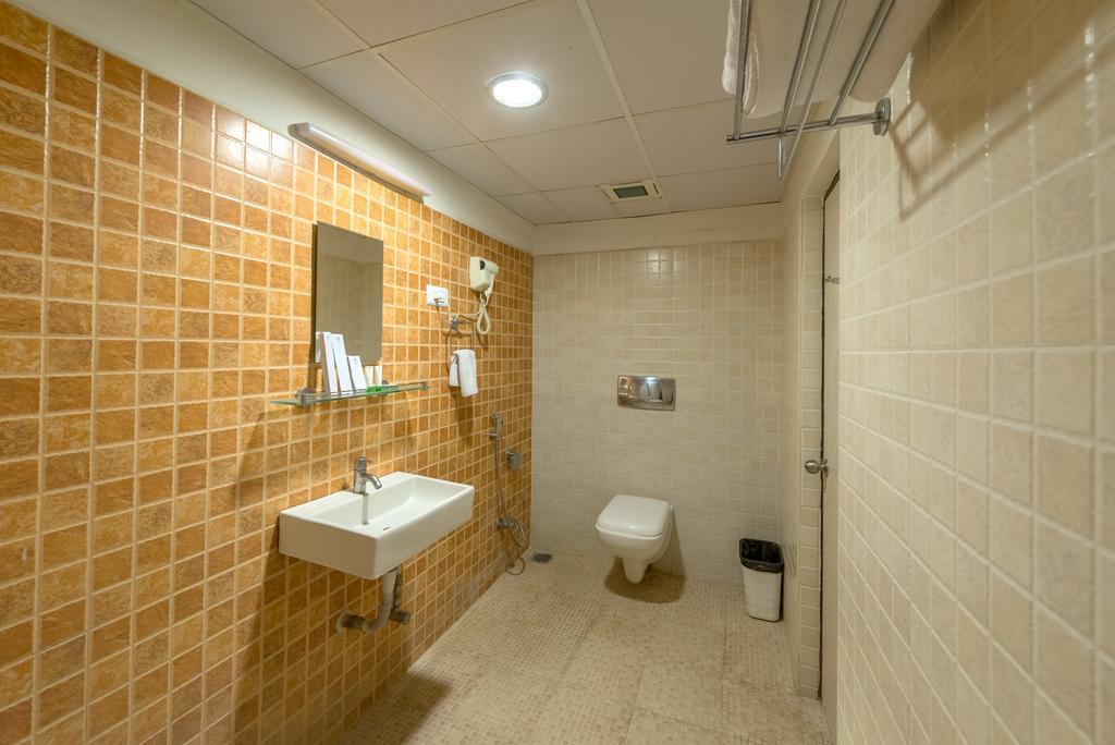 Hotel Grand Marena Chennai Zewnętrze zdjęcie