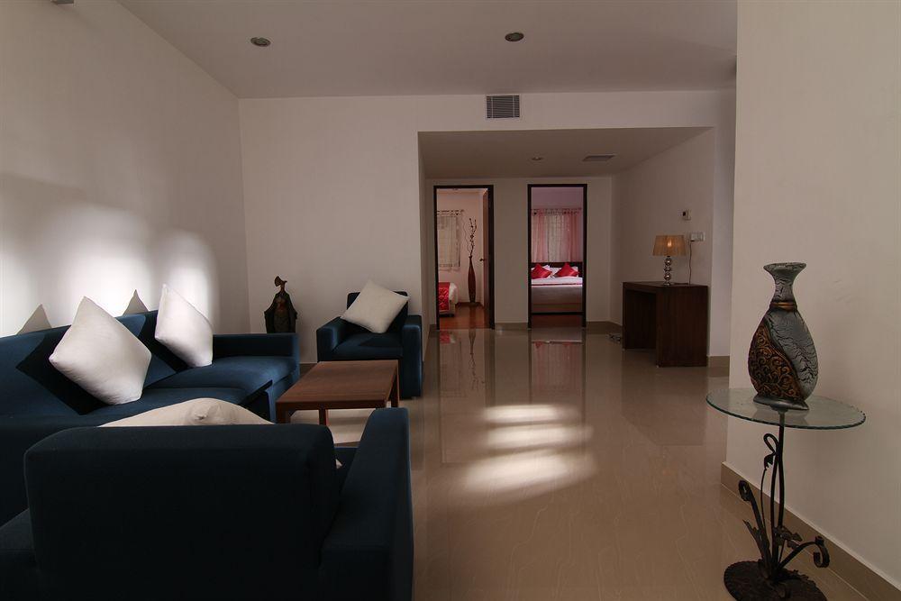Hotel Grand Marena Chennai Zewnętrze zdjęcie