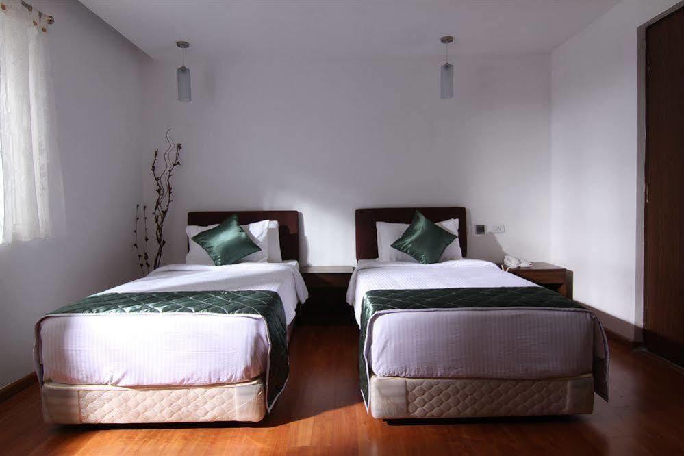 Hotel Grand Marena Chennai Zewnętrze zdjęcie